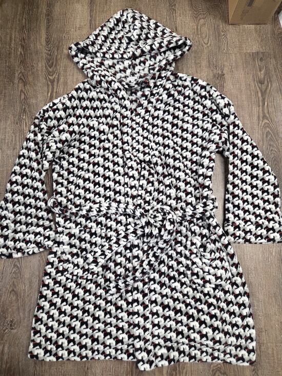 Vera Bradley Other - Vera Bradley Scottie Schnauzer DOG Hooded Plush Robe Tie Closure 2 Pockets S/M